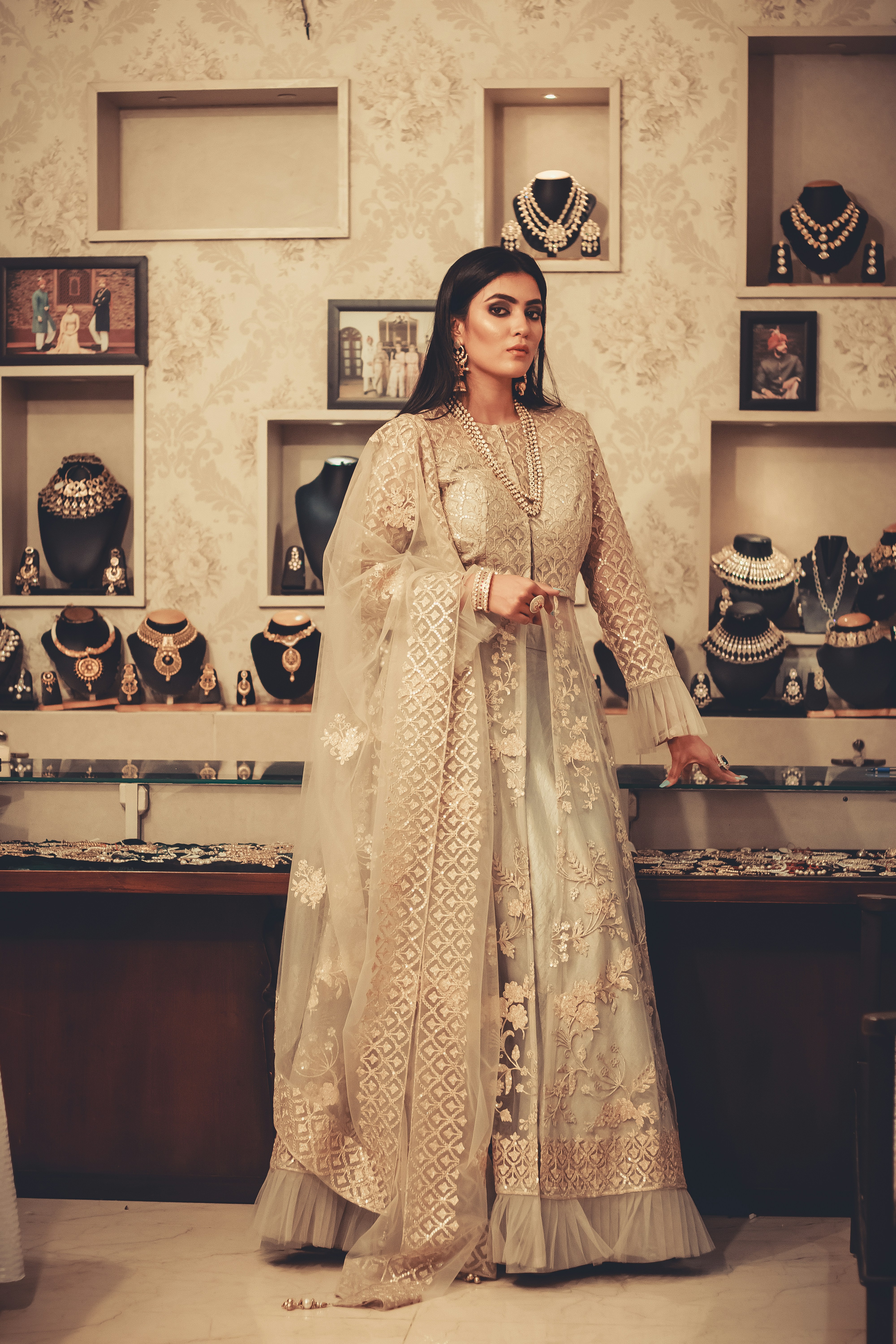 Ivory Zari Set